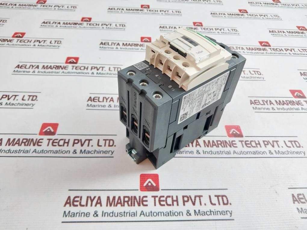 Schneider Electric Lc1D50Am7 3 Pole Contactor 440V-50A-220V Ac Coil