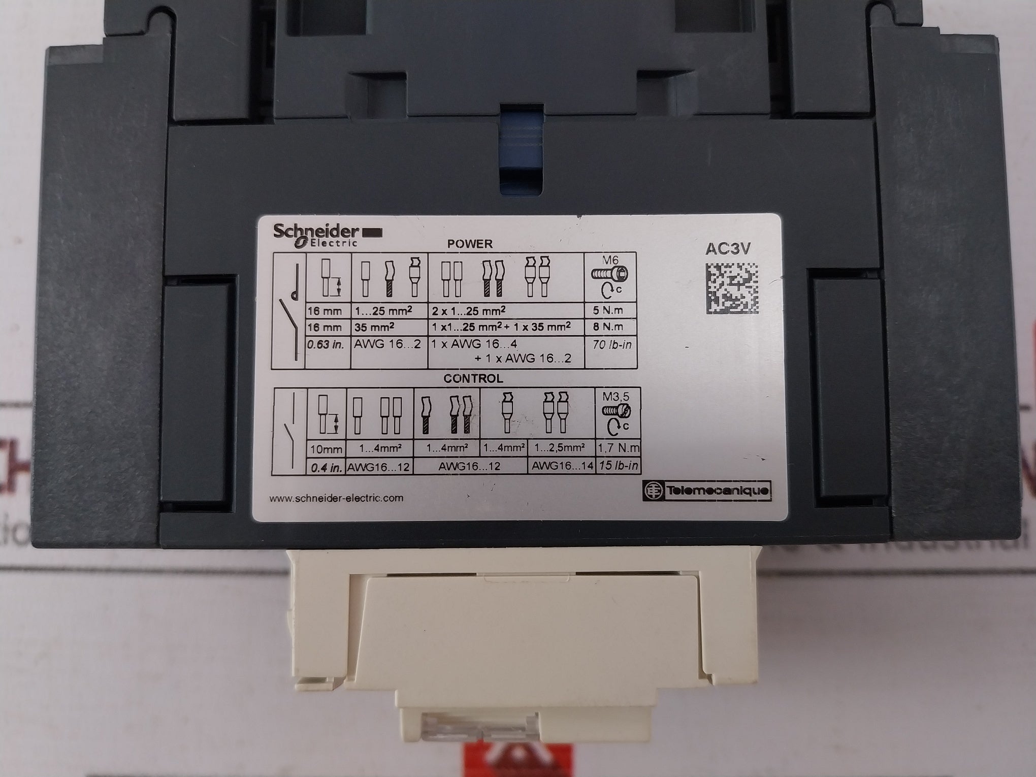 Schneider Electric Lc1D65Ar7 3 Pole Contactor 690V- 50/60Hz 80A