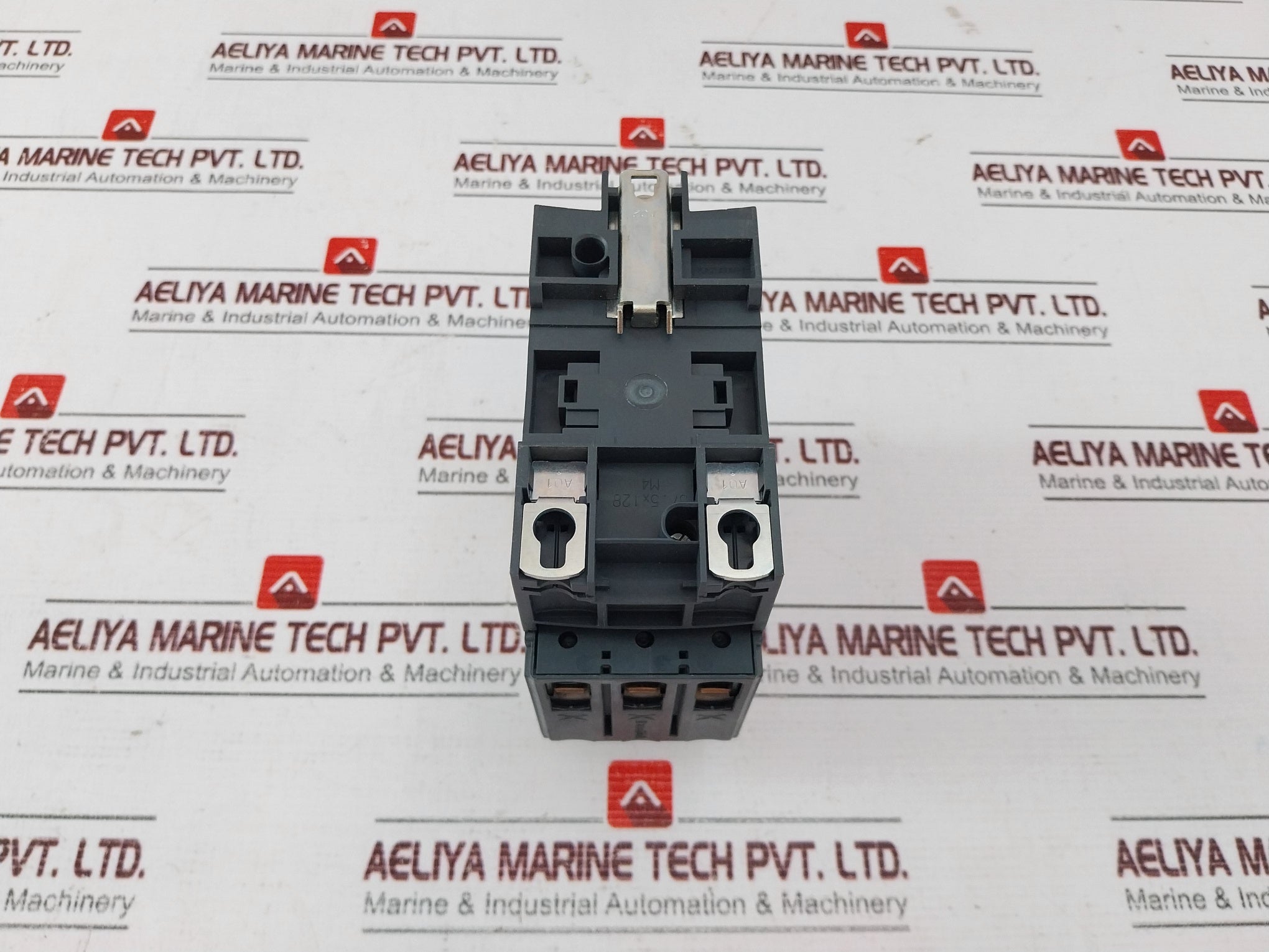 Schneider Electric Lc1D65Ar7 3 Pole Contactor 690V- 50/60Hz 80A