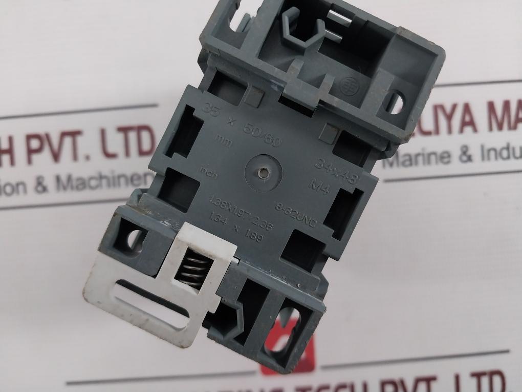 Schneider Electric Lc1E2510 Contactor Easypact Tvs Lc1E25 220V 50Hz