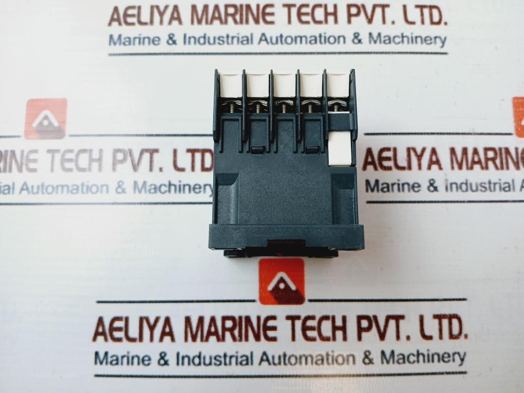 Schneider Electric Lc1K0610P7 Contactor 50/60Hz