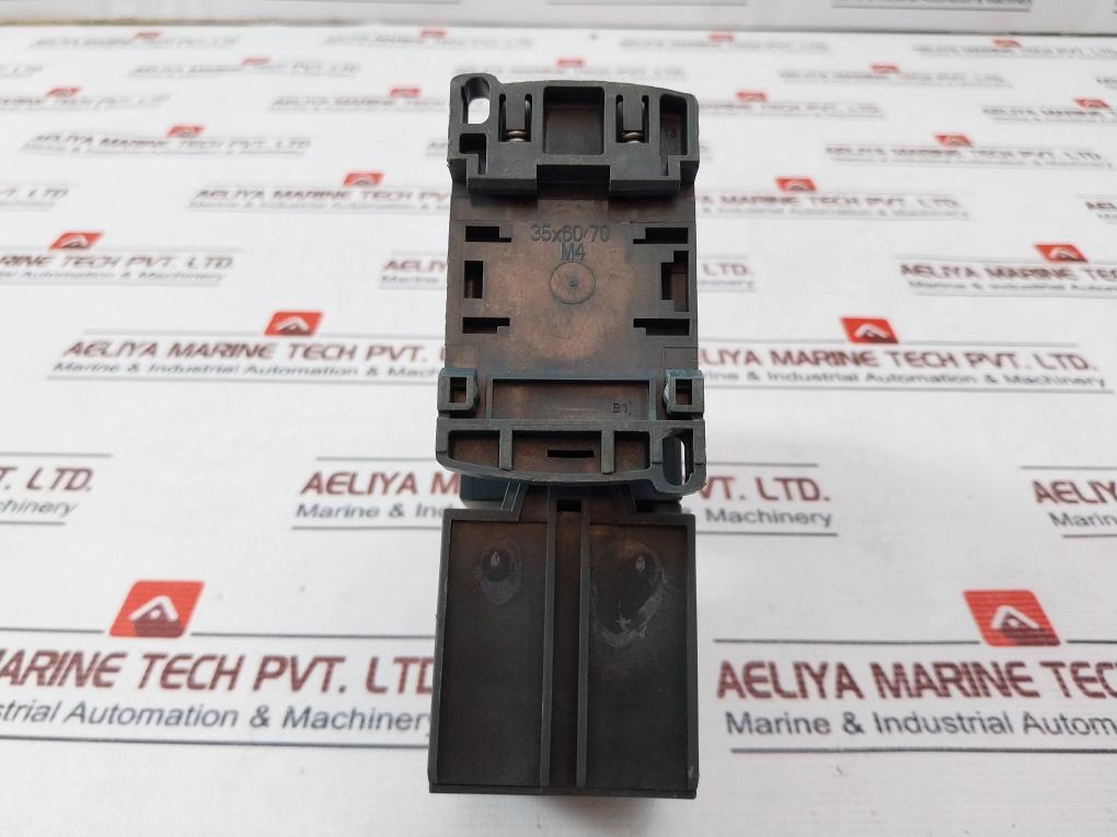 Schneider Electric Lrd16 Thermal Overload Relay With Contactor La1 Dn22 / Cad 32