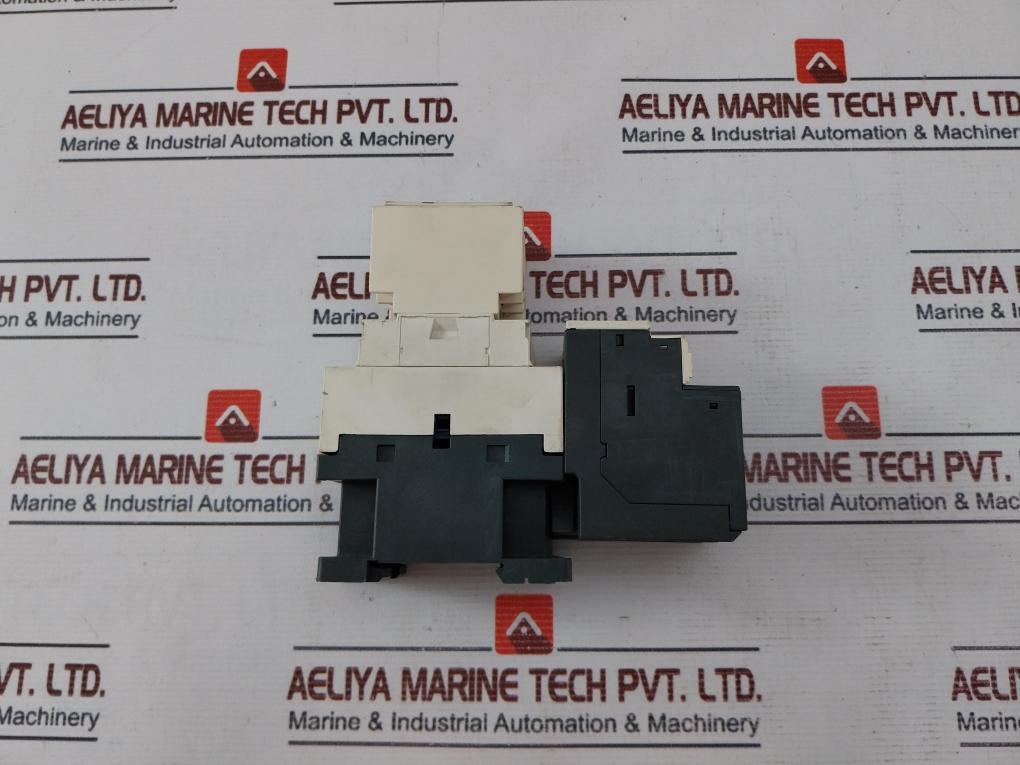 Schneider Electric Lrd16 Thermal Overload Relay With Contactor La1 Dn22 / Cad 32