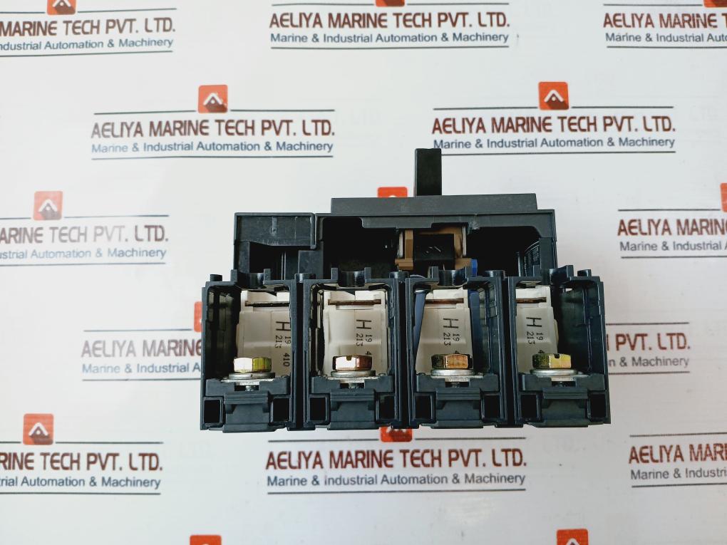 Schneider Electric Lv438108 Circuit Breaker