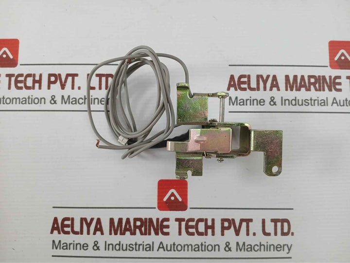 Schneider Electric Lv580075 Auxiliary Switch Cvs800 For Mccb
