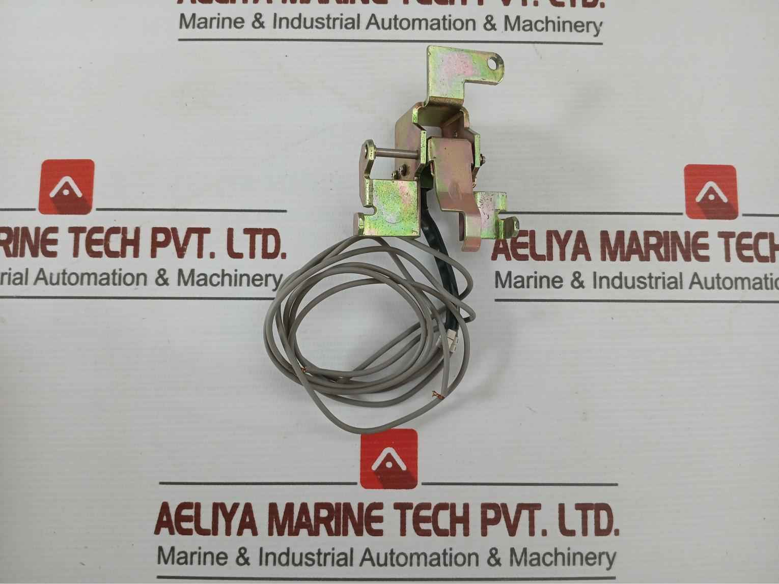 Schneider Electric Lv580075 Auxiliary Switch Cvs800 For Mccb