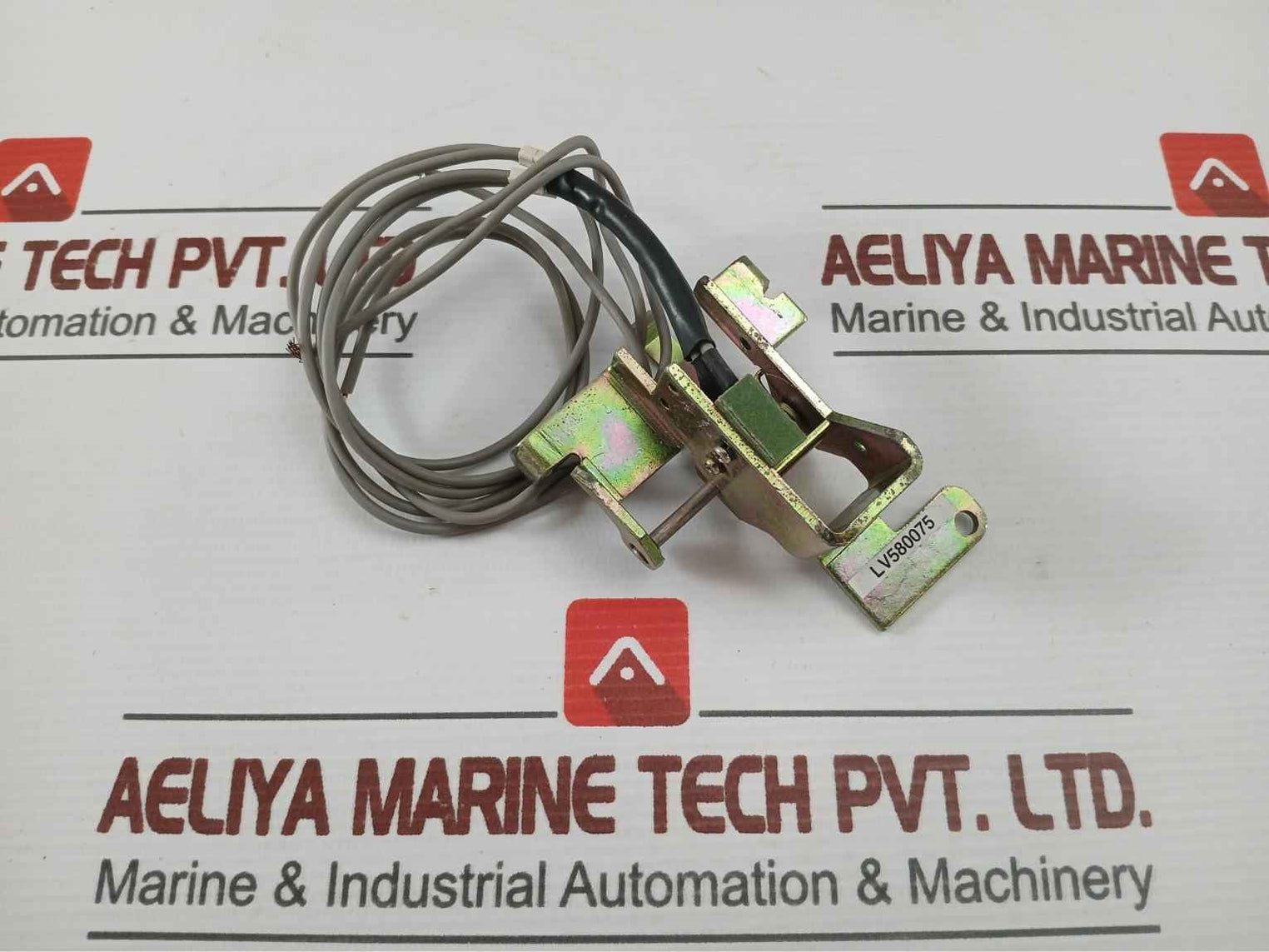 Schneider Electric Lv580075 Auxiliary Switch Cvs800 For Mccb