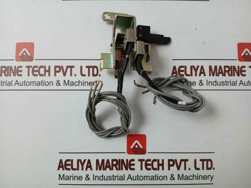 Schneider Electric Lv580079 Compact Mccb Accessory