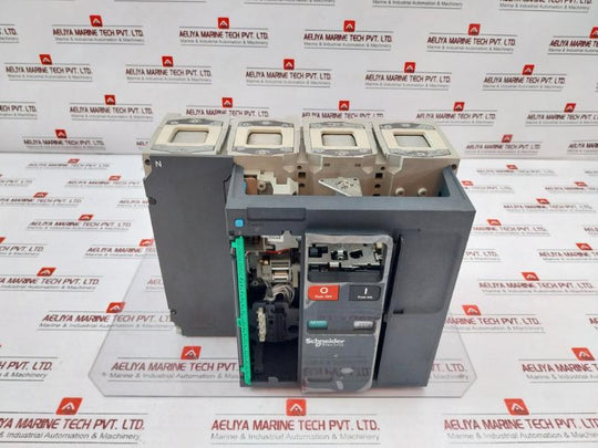 Schneider Electric Lv833027 Masterpact Circuit Breaker 1Saz0034702 Nve42084