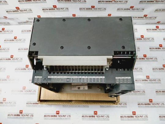 Schneider Electric Lv833163 Pole Drawout For Acb Circuit Breaker 2004735173