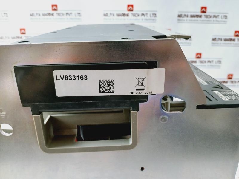 Schneider Electric Lv833163 Pole Drawout For Acb Circuit Breaker 2004735173