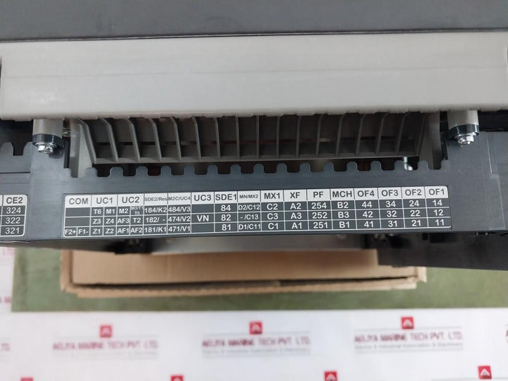 Schneider Electric Lv833163 Pole Drawout For Acb Circuit Breaker Masterpact Mtz