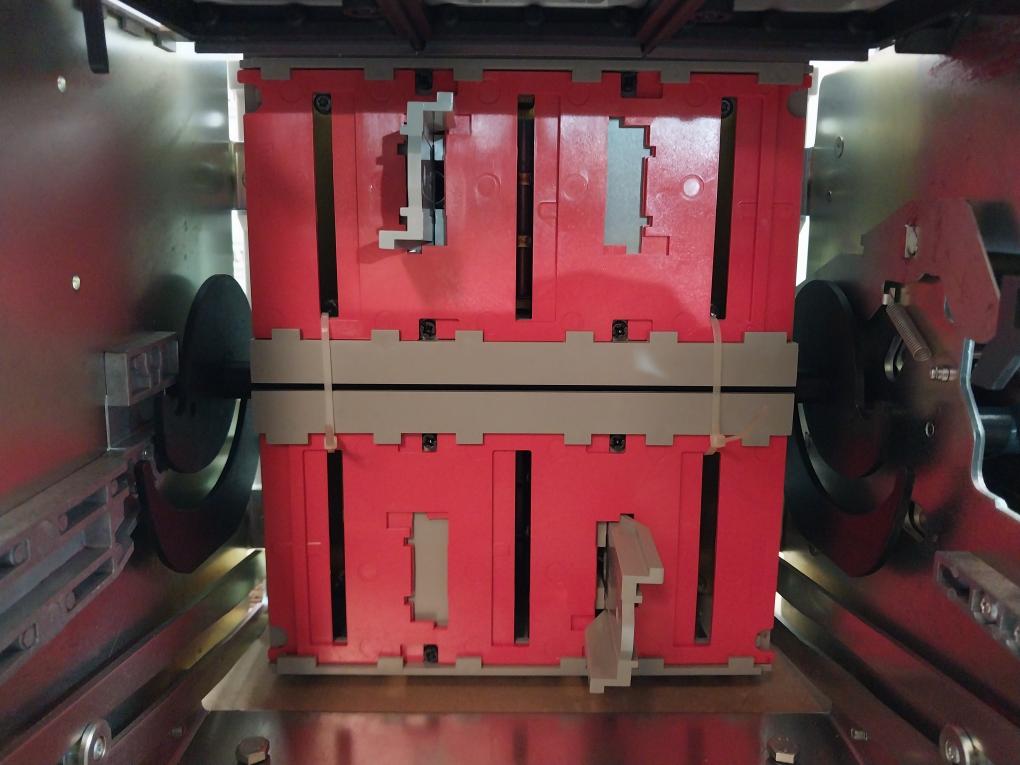 Schneider Electric Lv833163 Pole Drawout For Acb Circuit Breaker Masterpact Mtz