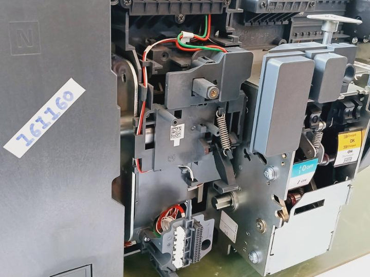 Schneider Electric Lv847632 High Current Air Circuit Breaker Mtz2 20H3 4P A18323