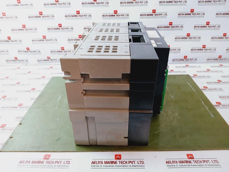 Schneider Electric Lv847632 High Current Air Circuit Breaker Mtz2 20H3 4P A18323