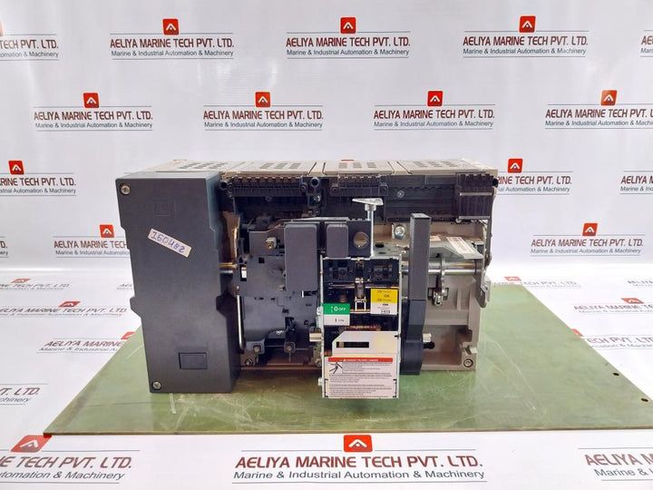 Schneider Electric Lv865233 Masterpact Micrologic Circuit Breaker 4Ueg0131244