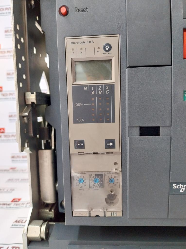 Schneider Electric Masterpact NW25 H1 Circuit Breaker 2500a