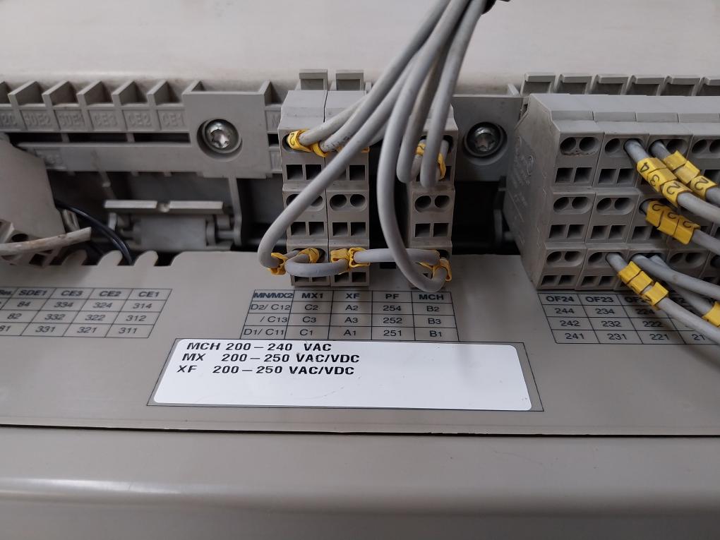 Schneider Electric Masterpact NW25 H1 Circuit Breaker 2500a