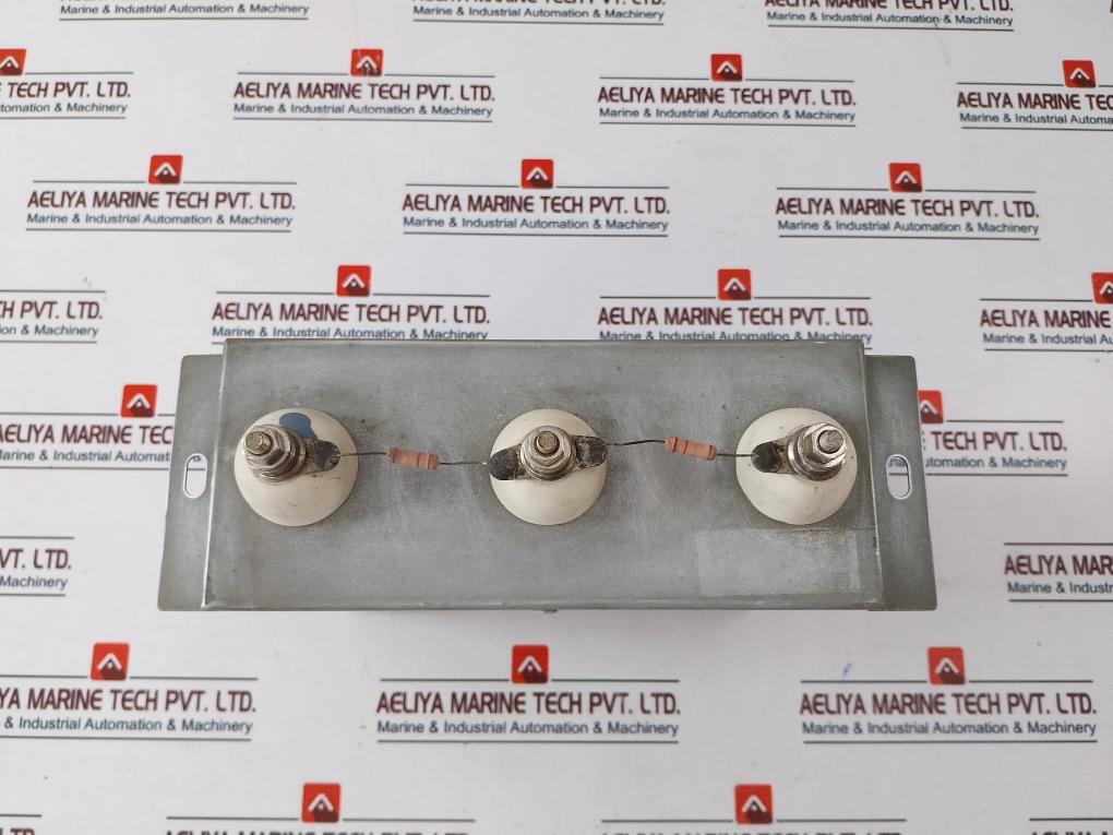 SCHNEIDER ELECTRIC MEHVBSDY100A44 VarPlus Box SDuty 440V