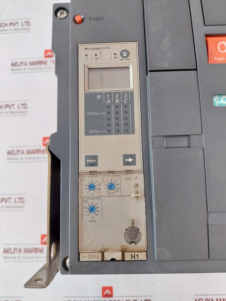 Schneider Electric Merlin Gerin Nw12 H1 Circuit Breaker Iec 60947-3 50/60Hz