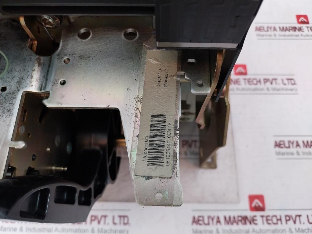 Schneider Electric Merlin Gerin Nw12 H1 Circuit Breaker Iec 60947-3 50/60Hz