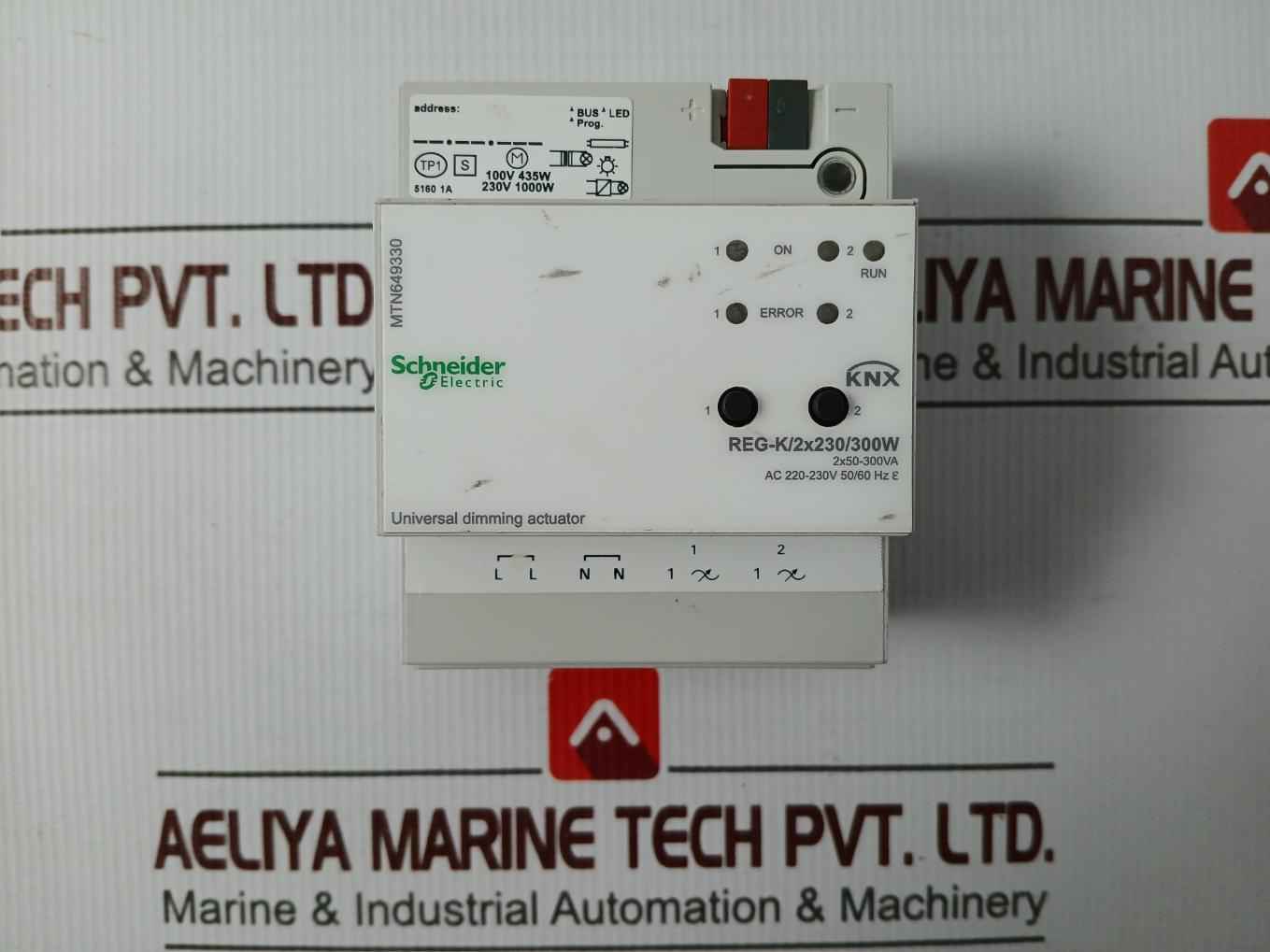 Schneider Electric Mtn649330 Universal Dimming Actuator Ac 220-230V 50/60 Hz