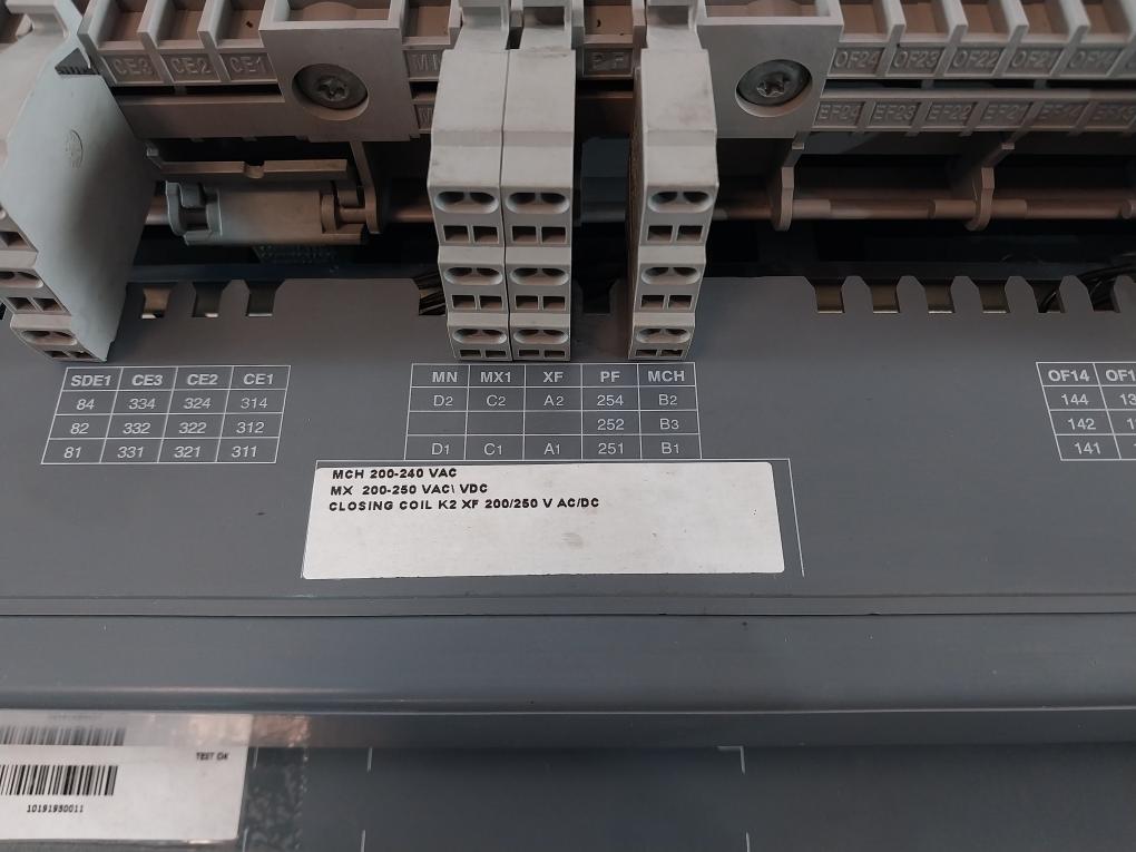 Schneider Electric Mvs08N Easypact Electrical Circuit Breaker Iec/En 60947-2