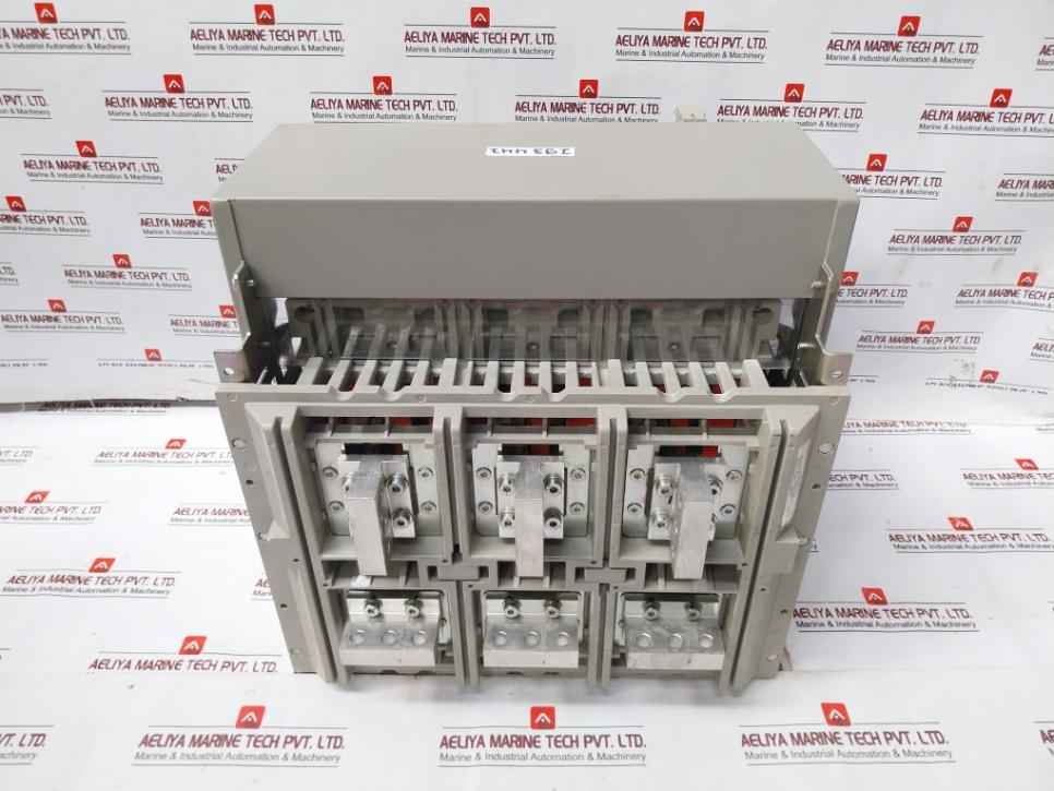 Schneider Electric Mvs12N Easypact Circuit Breaker Iec/En60947-2 50/60Hz