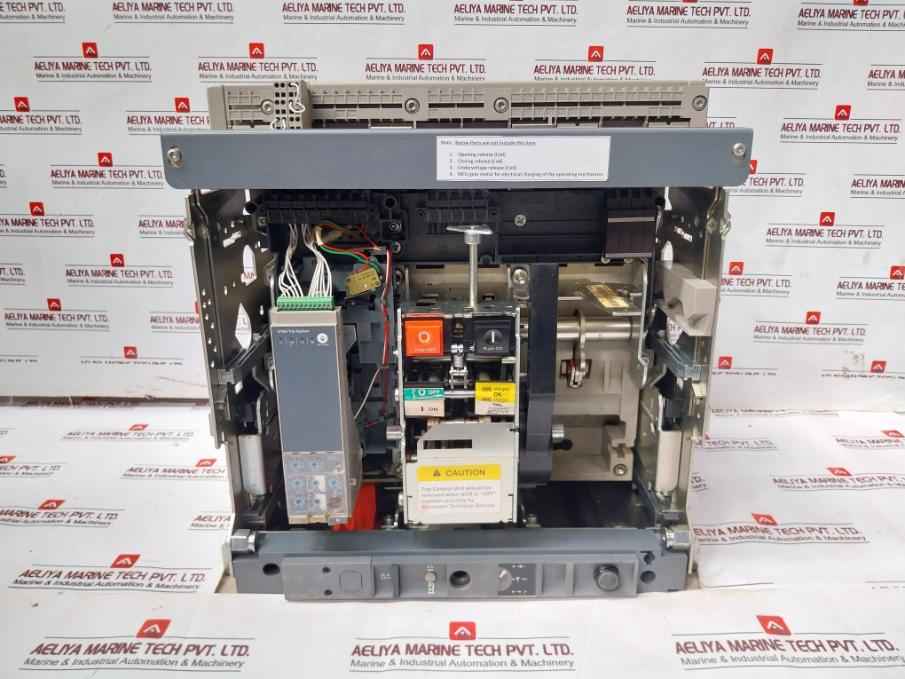Schneider Electric Mvs12N Easypact Circuit Breaker Iec/En60947-2 50/60Hz