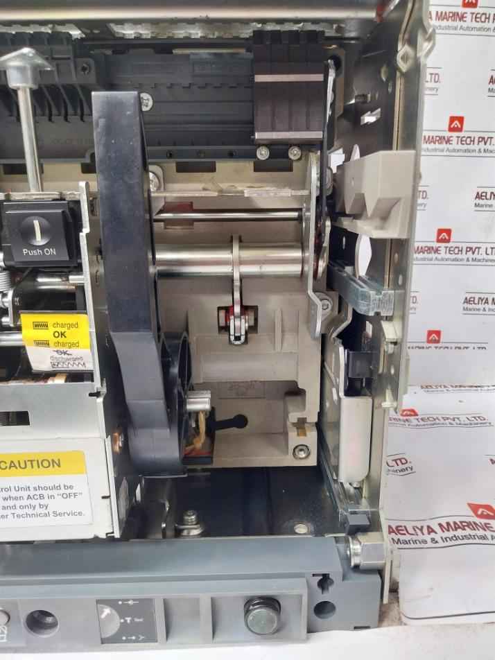 Schneider Electric Mvs12N Easypact Circuit Breaker Iec/En60947-2 50/60Hz