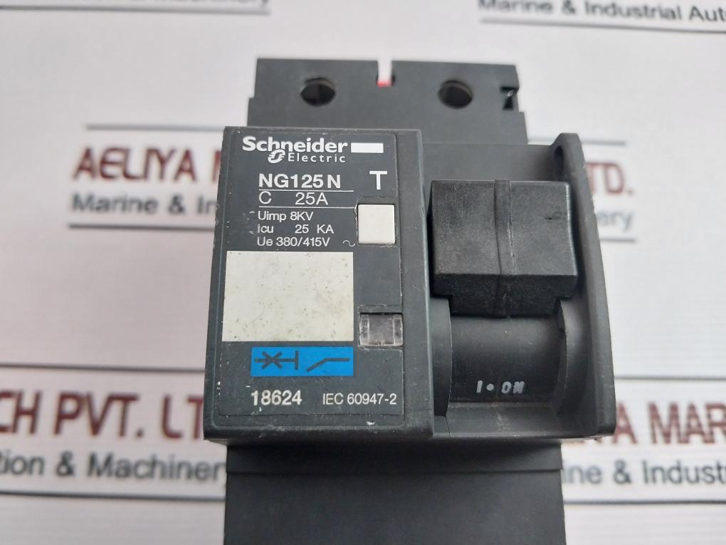 Schneider Electric Ng125N Circuit Breaker 690V