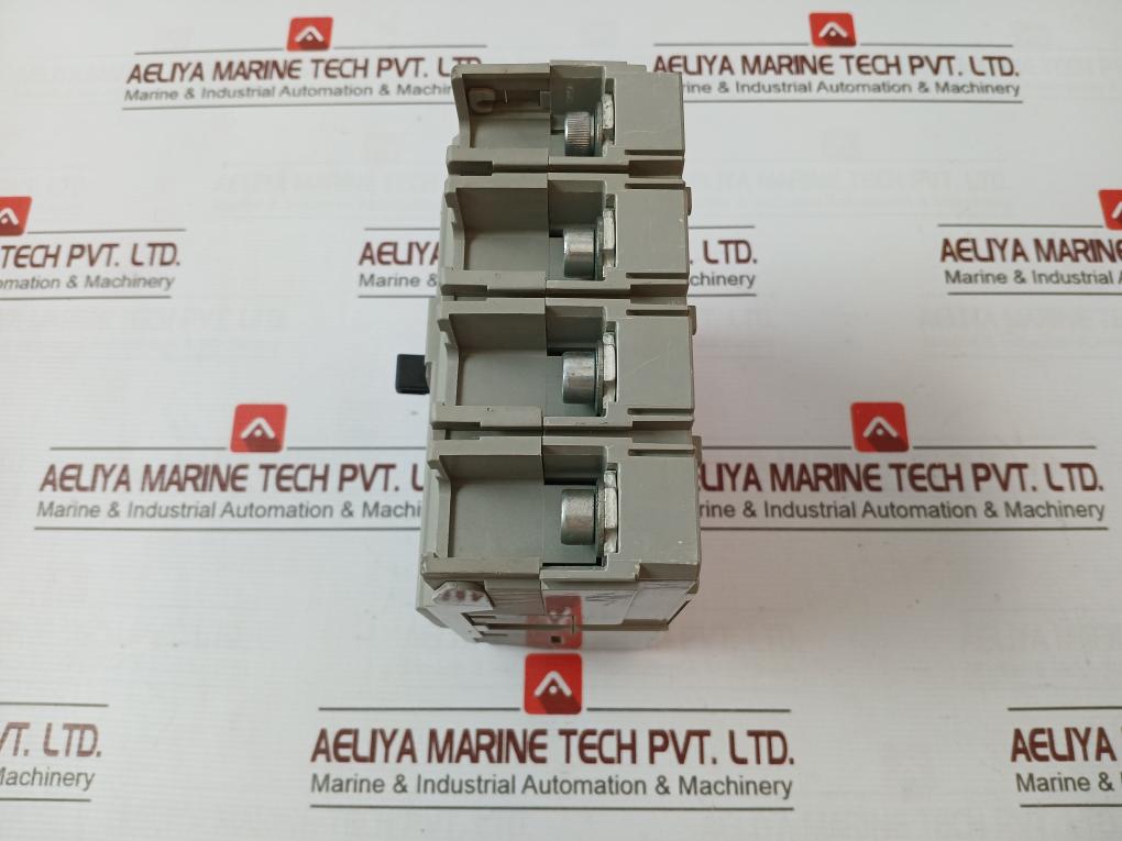 Schneider Electric Nsc160S Circuit Breaker 690V~50/60Hz 230V 25Ka