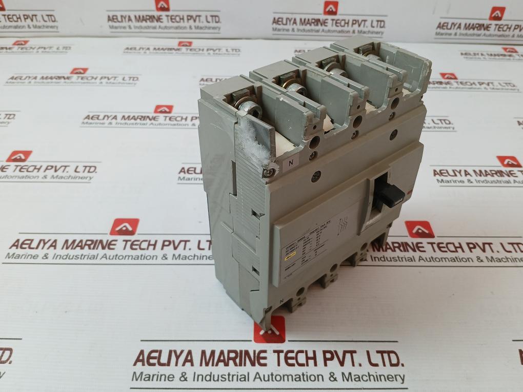 Schneider Electric Nsc160S Circuit Breaker 690V~50/60Hz 230V 25Ka