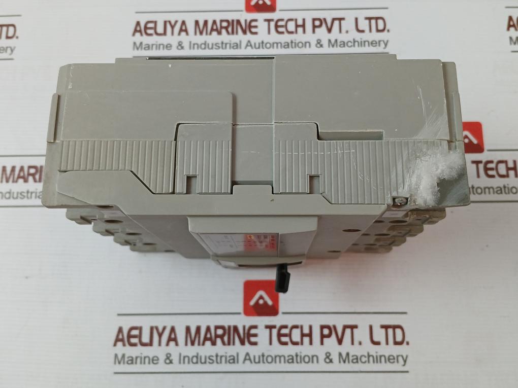 Schneider Electric Nsc160S Circuit Breaker 690V~50/60Hz 230V 25Ka