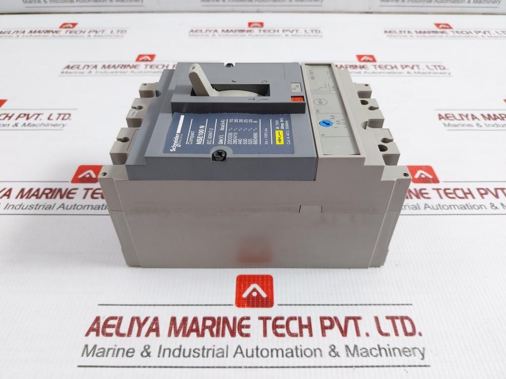 Schneider Electric Nse100N3040 Molded Case Circuit Breaker 50/60Hz