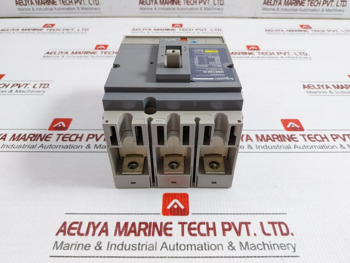 Schneider Electric Nse100N3040 Molded Case Circuit Breaker 50/60Hz