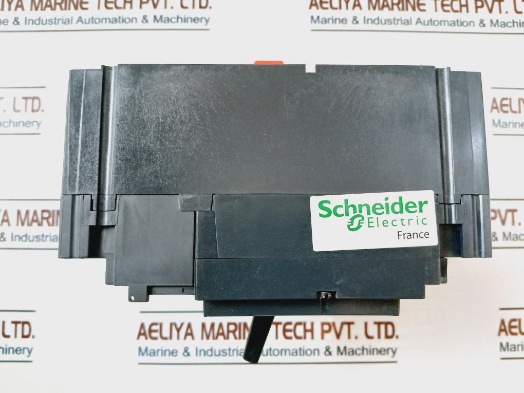 Schneider Electric Nsx 100B Circuit Breaker 50/60Hz