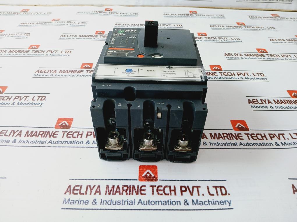 Schneider Electric Nsx160F Circuit Breaker 50/60Hz