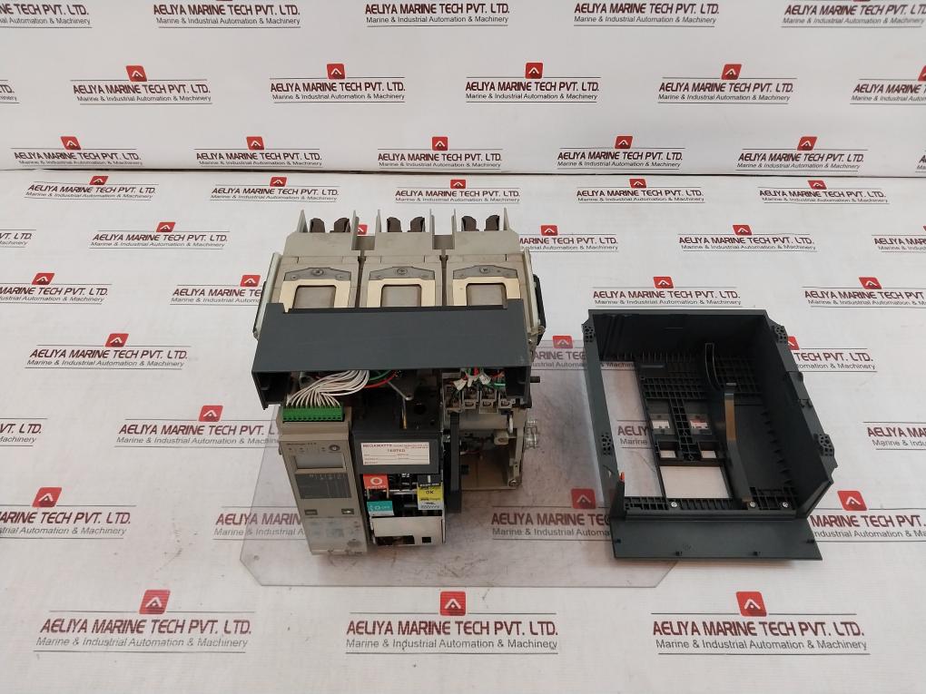 Schneider Electric Nt12 H2 Masterpact Nt Circuit Breaker Trip Unit