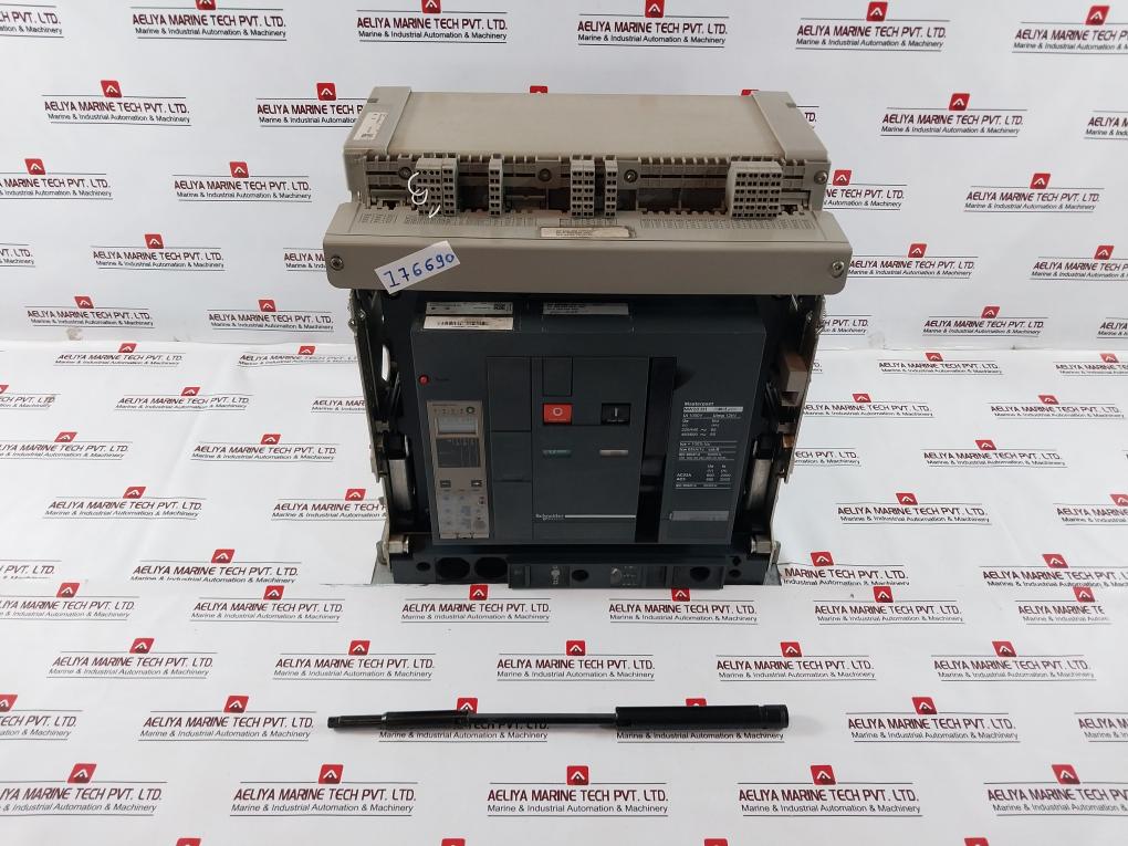 Schneider Electric Nw02 H1 3P Masterpact Micrologic 6.0A Circuit Breaker Unit