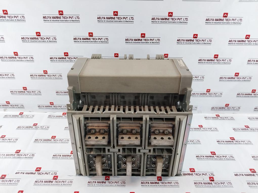 Schneider Electric Nw02 H1 3P Masterpact Micrologic 6.0A Circuit Breaker Unit