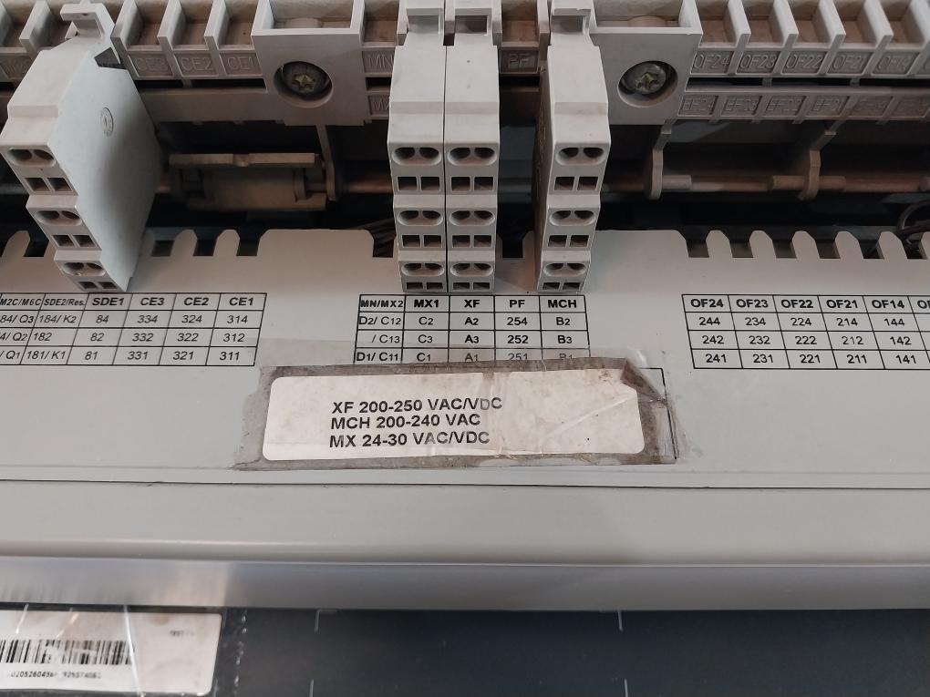 Schneider Electric Nw02 H1 3P Masterpact Micrologic 6.0A Circuit Breaker Unit