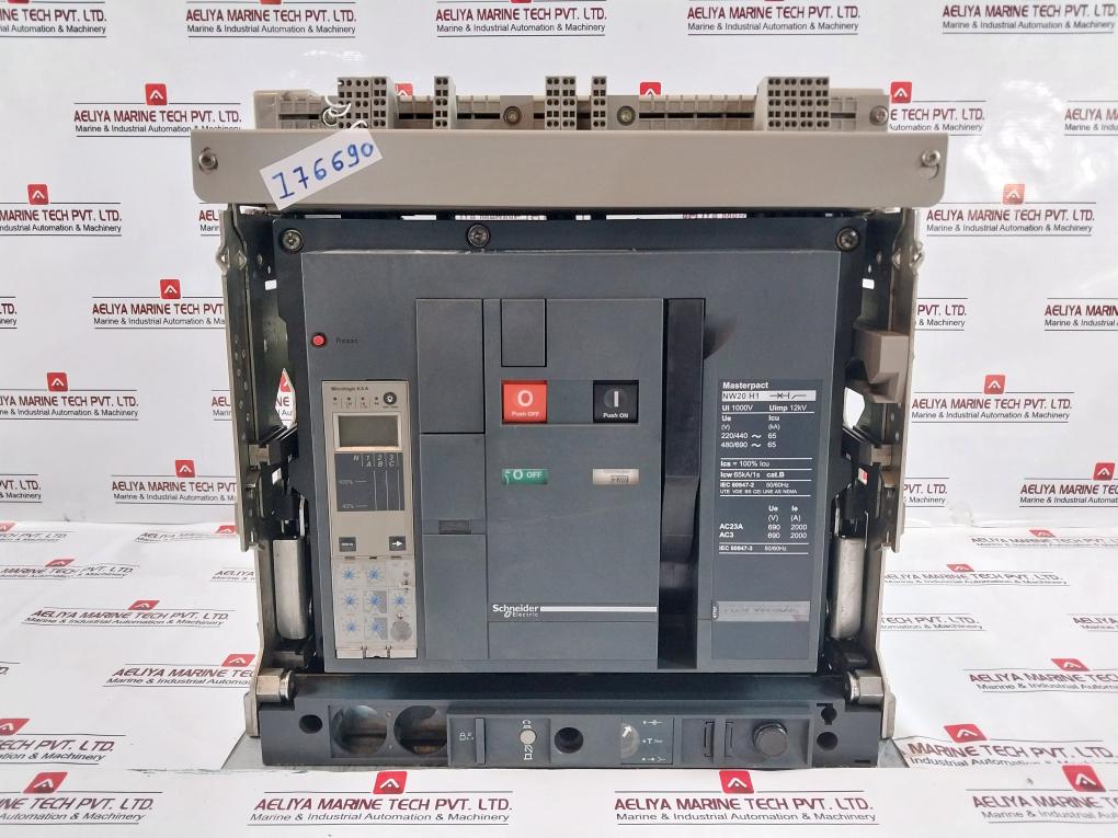 Schneider Electric Nw02 H1 3P Masterpact Micrologic 6.0A Circuit Breaker Unit