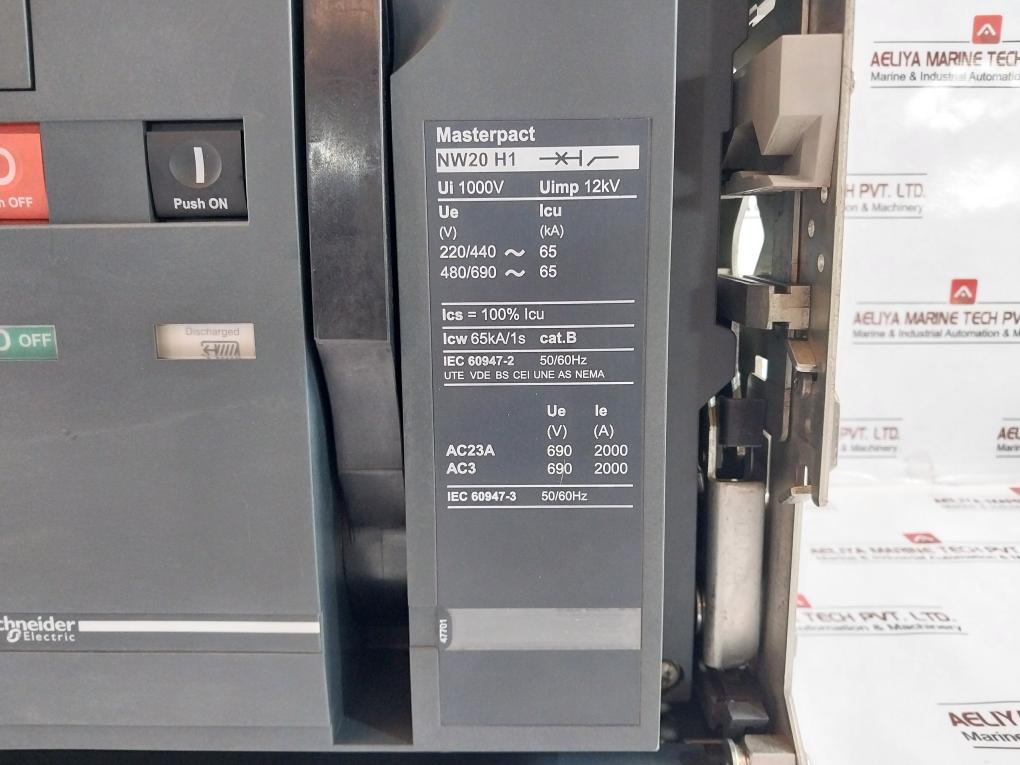 Schneider Electric Nw02 H1 3P Masterpact Micrologic 6.0A Circuit Breaker Unit