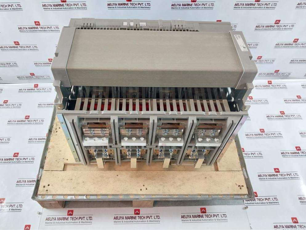 Schneider Electric Nw08 H1 Masterpact Nw Circuit Breaker 1000V 12Kv 50/60Hz