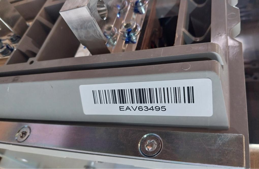 Schneider Electric Nw08 H1 Masterpact Nw Circuit Breaker 1000V 12Kv 50/60Hz