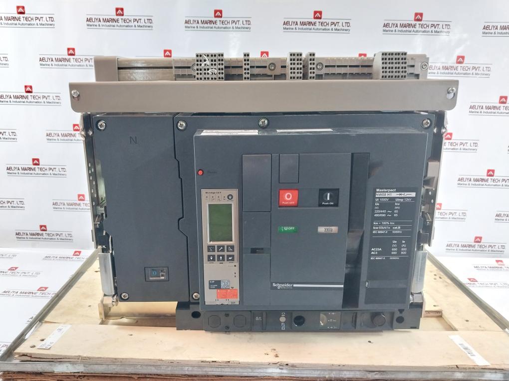 Schneider Electric Nw08 H1 Masterpact Nw Circuit Breaker 1000V 12Kv 50/60Hz
