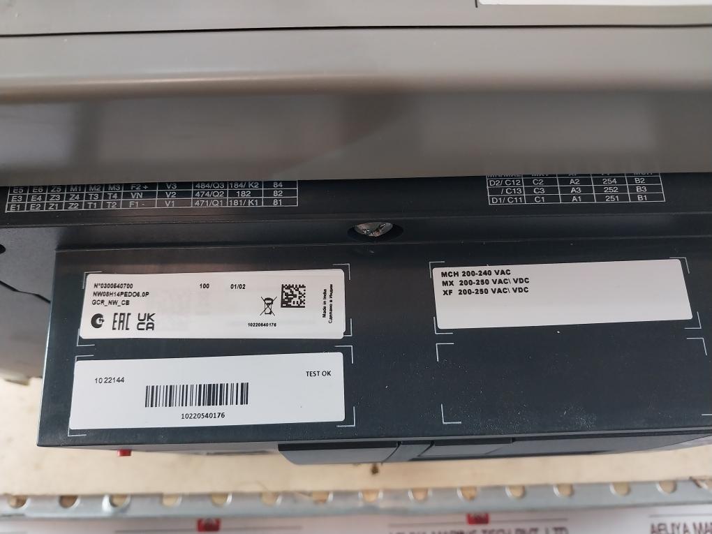 Schneider Electric Nw08 H1 Masterpact Nw Circuit Breaker 1000V 12Kv 50/60Hz