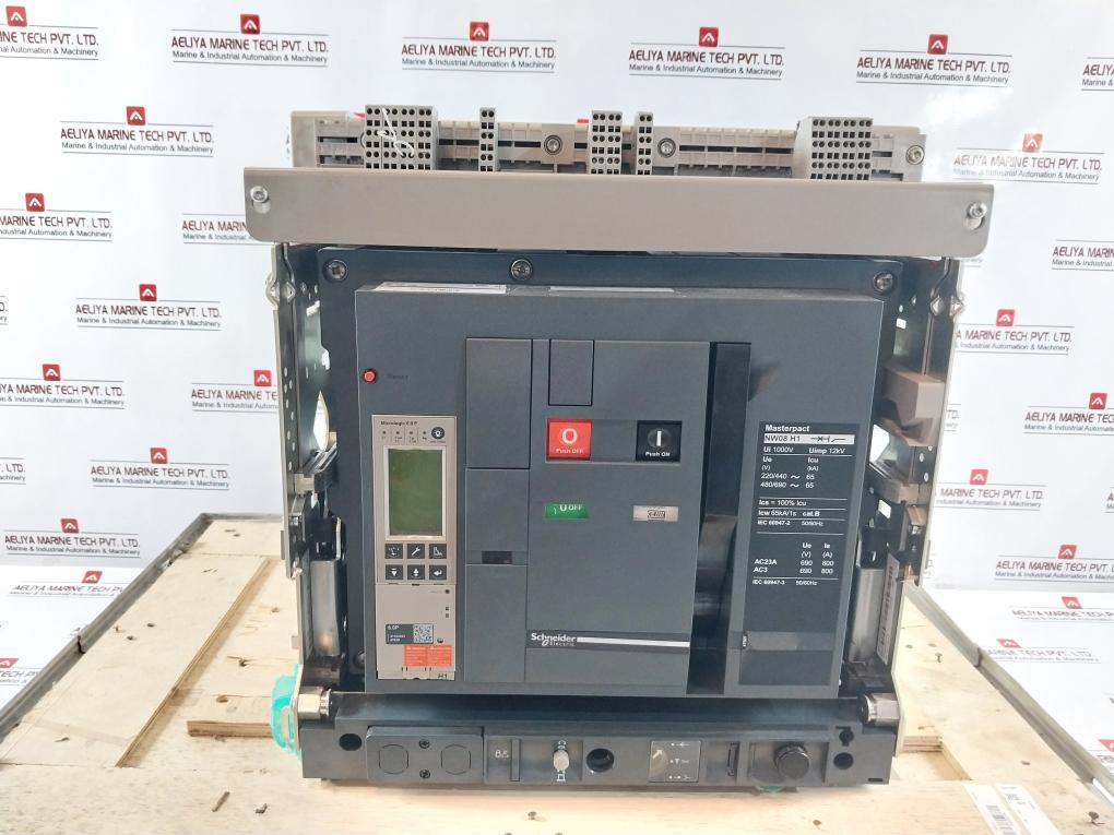 Schneider Electric Nw08 H1 Masterpact Nw Drawout Circuit Breaker 1000V 12Kv 800A