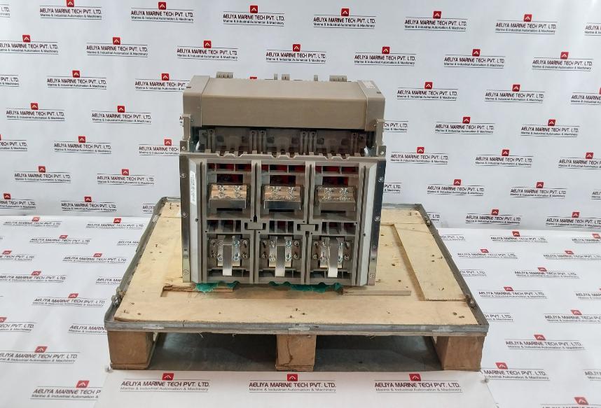 Schneider Electric Nw08 H1 Masterpact Nw Drawout Circuit Breaker 1000V 12Kv 800A